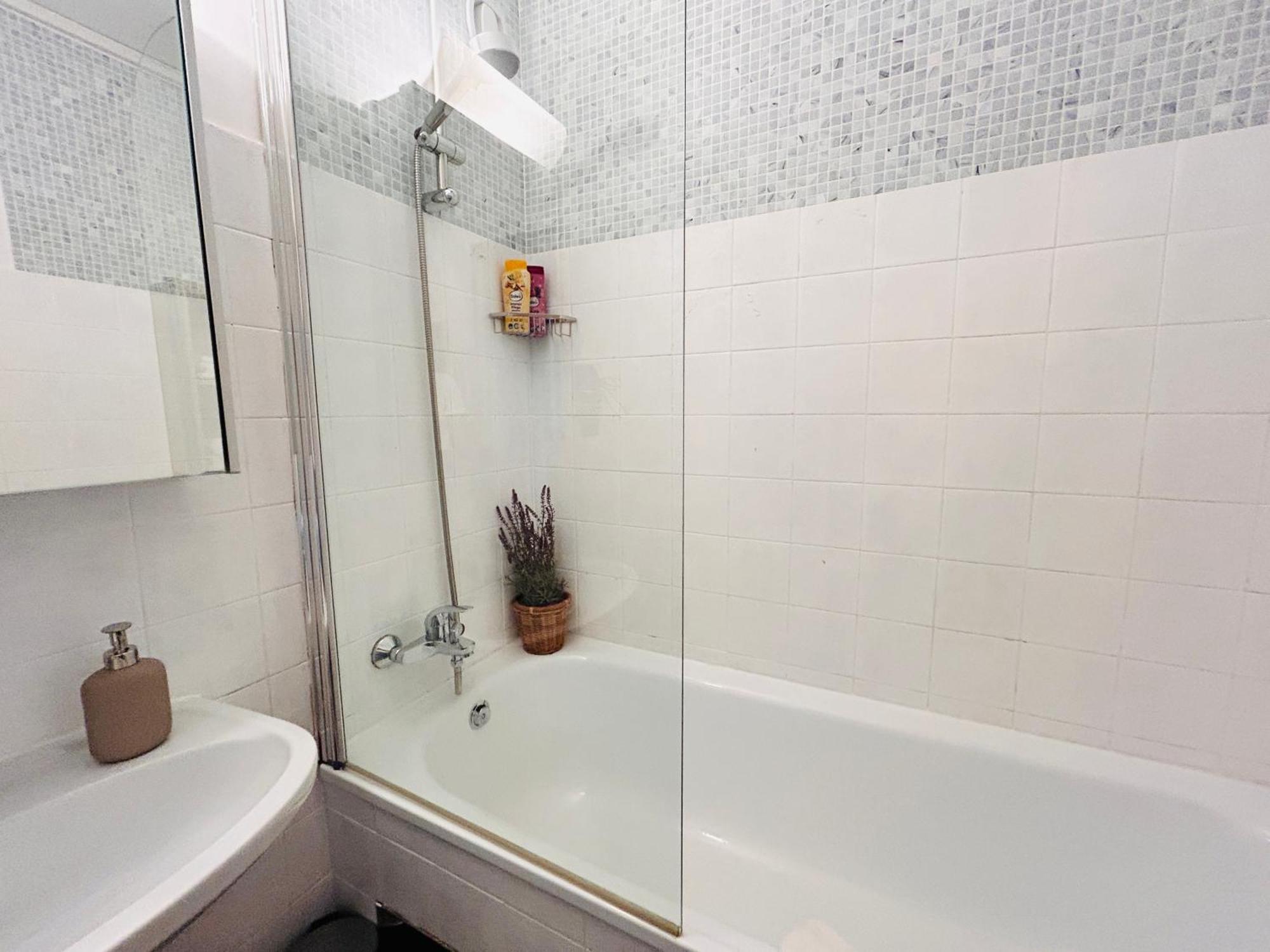 Appartment Near Schoenbrunn Вена Экстерьер фото