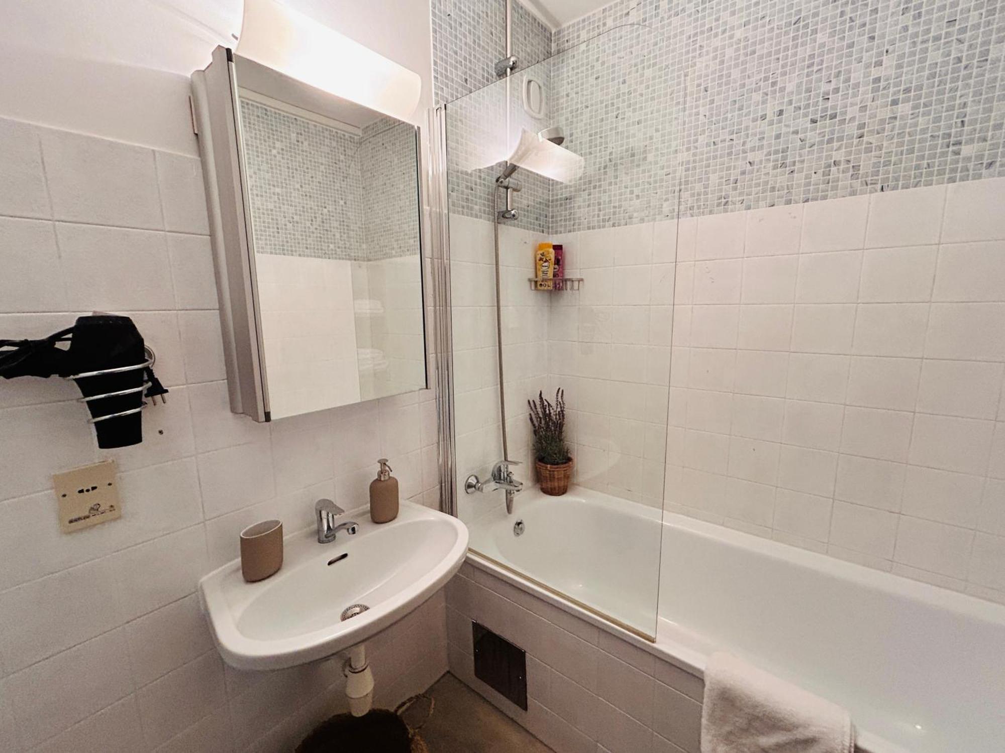 Appartment Near Schoenbrunn Вена Экстерьер фото